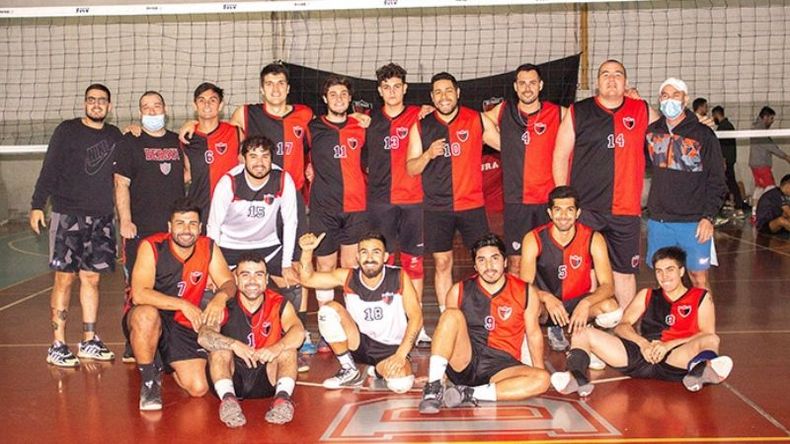 Los varones de Derqui ganaron con comodidad en cada set. (FOTO: PRENSA CLUB DERQUI)..