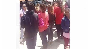 Hoy se manifestaron los padres del Santa Rosa de Lima, en Villa Rosa..