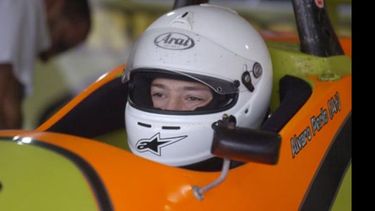 Álvaro improvisó una carrera en 9 de Julio con el monoposto de Fórmula..