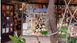 La regalería artesanal La Baulera es uno de los locales impulsores de la iniciativa. La regalería artesanal La Baulera es uno de los locales impulsores de la iniciativa.