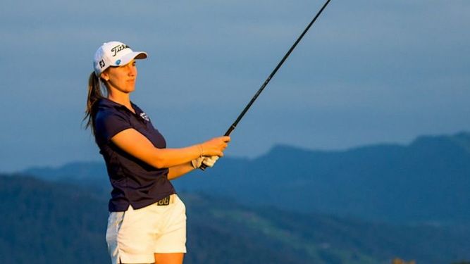 UN GOLPE. Simmermacher terminó 2ª el torneo con 197 impactos (-10)..