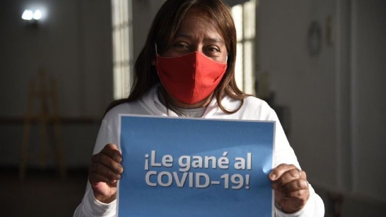 CANDI, LA PACIENTE 6.000. “Hay que hacerse el testeo, la salud es todo”, dijo la vecina. .