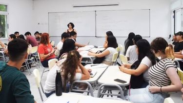 las aulas de la universidad de pilar recibieron a sus primeros alumnos