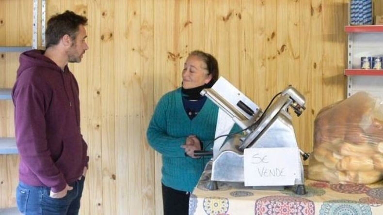 SE VENDE. Achával subrayó la difícil situación del comercio..
