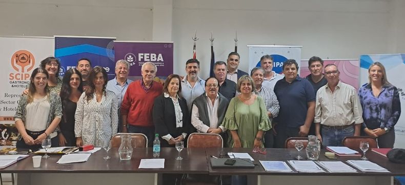 EQUIPO. La renovad comisión de Scipa en pleno. &nbsp;