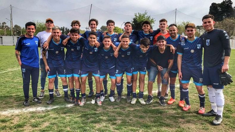 PUNTEROS. Los pibes de Roma mantienen su ritmo demoledor..