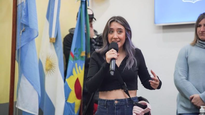 La cantante pilarense Sunny Lugo dio su testimonio como adulta autista..