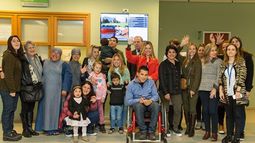 Las Trillizas de Oro son las madrinas de la Fundación (foto Hospital Austral)..