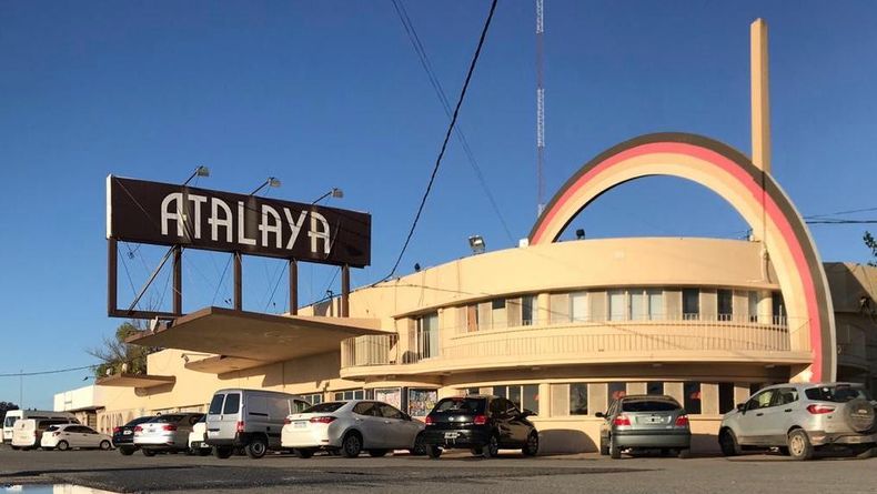 Las medialunas del parador Atalaya llegan al Km. 53 de la Panamericana.