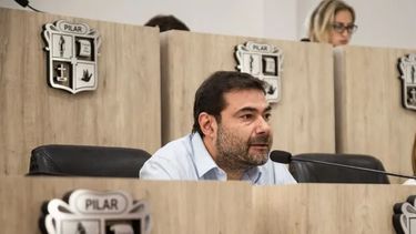 DURO. El oficialista Silvio Rodríguez no les dejó pasar una a los opositores. DURO. El oficialista Silvio Rodríguez no les dejó pasar una a los opositores.