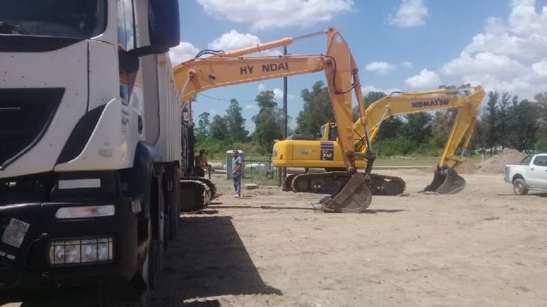 Se iniciaron los trabajos preliminares que darán comienzo a la obra de entubamiento del canal de Agustoni. .