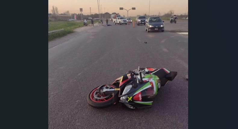 La moto que conducía la víctima del accidente.