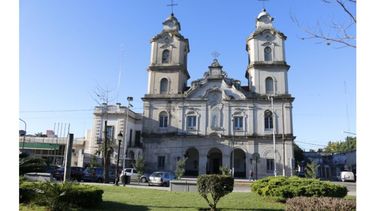IGLESIA. La Parroquia Nuestra Señora del Pilar, centro de las actividades..