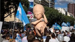 Las muestras de rechazo al proyecto se replican en varias ciudades..