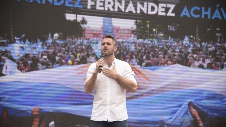 LARGADA. Achával llamó a militar la fórmula Fernández-Fernández..