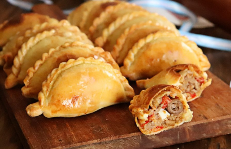 Empanadas de todos los colores y sabores. (Chuckit)..png