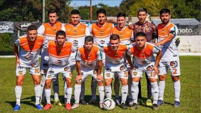 El once inicial de Los Altos, uno de los líderes de la División B..