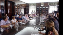 SIN ACUERDO. Los gremios y el gobierno volverán a reunirse..