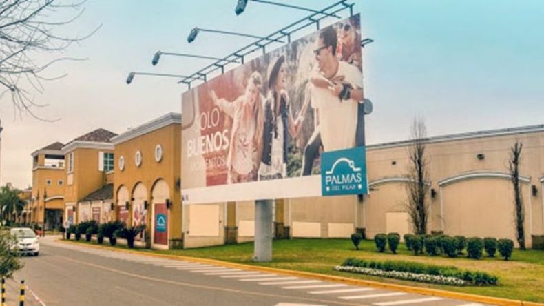 PASO A PASO. Los shoppings volverán sin los patios de comida en espacios cerrados..