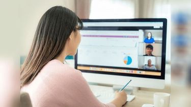 32 son las propuestas de los cursos, todos virtuales..