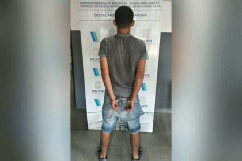 El detenido tiene 21 años y era buscado por el delito de robo a mano armada.&nbsp;