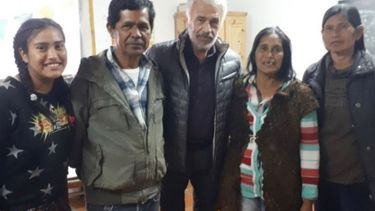 La última foto de De la Sota fue con la comunidad Qom de Derqui