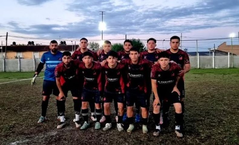 EQUIPO. Deportivo Villa Rosa recibirá en su cancha a Juventud Unida.