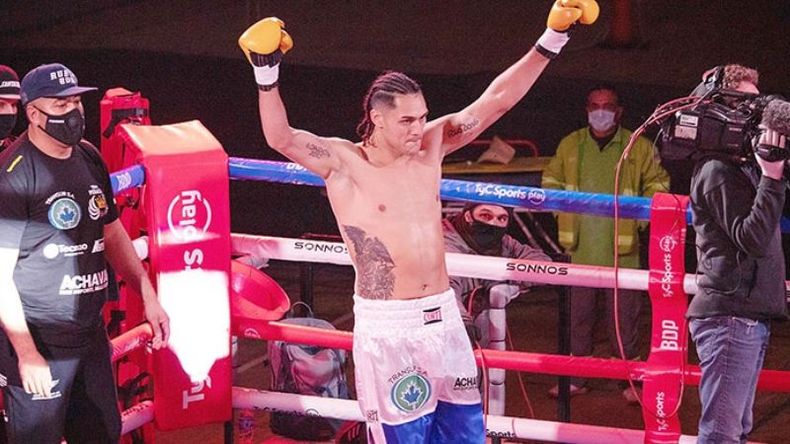 SATISFECHO. Yamil celebra una nueva victoria, esta vez en su tierra..