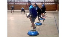 Los jugadores, en el gimnasio..