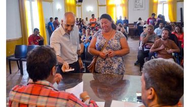 AYUDA. Los damnificados recibieron 7.500 pesos..
