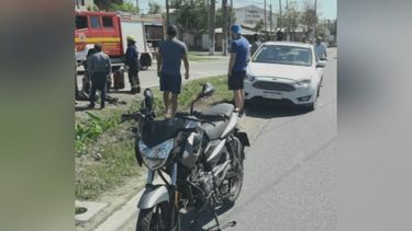 La joven motociclista herida fue trasladada al Hospital Central de Pila con politraumatismos.&nbsp;