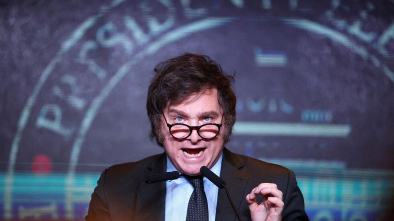 TODO O NADA. Milei sumó la ley ómnibus al mega DNU. &nbsp;