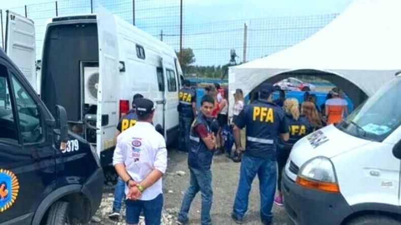 El operativo se hizo en plena carrera de TN. Foto: PFA..