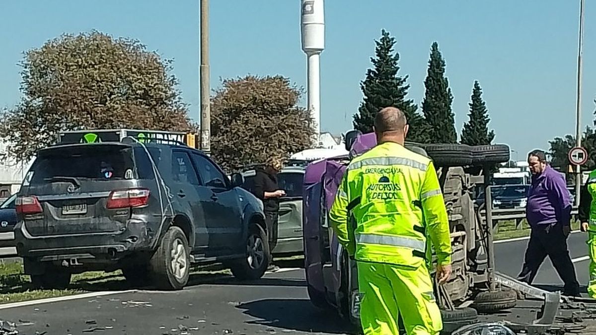 Importantes demoras en Panamericana por choque y vuelco