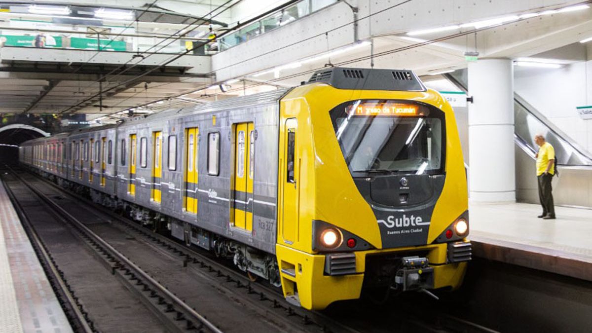Pase jubilado o pensionado para el subte en 2025: cómo acceder al beneficio