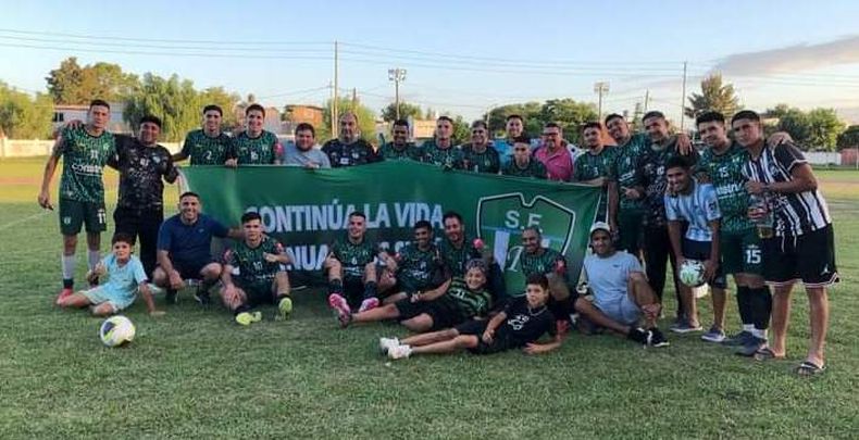 PUNTERO. Falucho goleó y se convirtió en el nuevo líder de la División B.