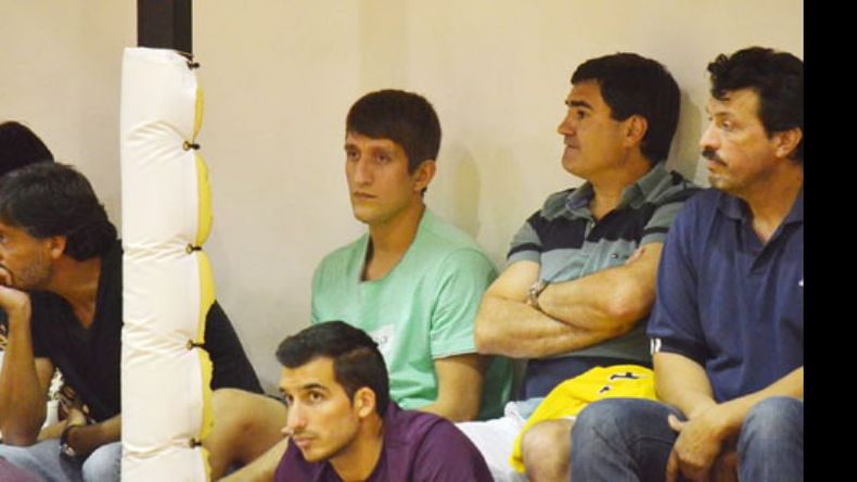 Jonatan Treise se está recuperando de una lesión en la rodilla y aprovechó los días de descanso que le dio Boca Juniors en la Liga Nacional (volvería tras el receso por las fiestas) para darse una vuelta por su casa, el Rancho..