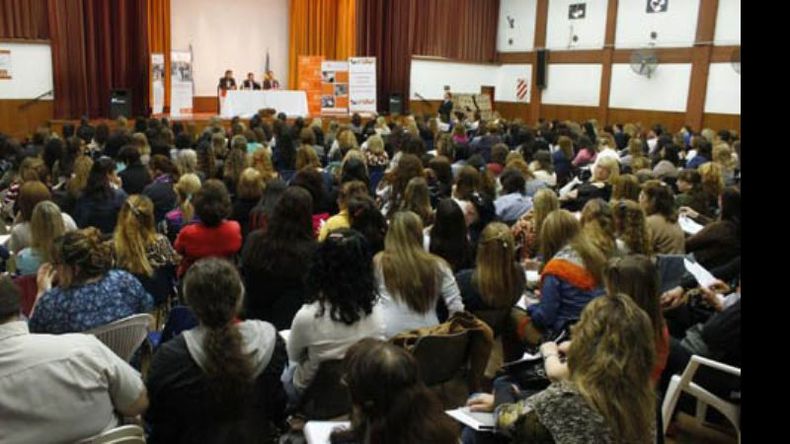 Las charlas se vienen repitiendo en diferentes municipios de la provincia..