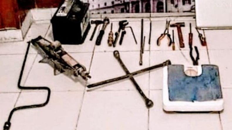 Parte de las herramientas robadas fue recuperada en el allanamiento. .