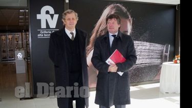 El titular de la Autoridad del Agua, Daniel Caroli (Der.) dijo que hay control sobre las urbanizaciones..