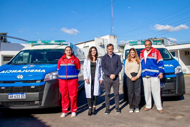 Las dos nuevas ambulancias fueron presentadas en el Hospital Falcón de Del Viso.