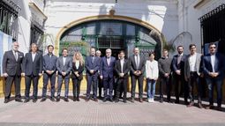 FUNCIONARIOS. Achával participó del acto que encabezaron Aníbal Fernández y Kicillof. .