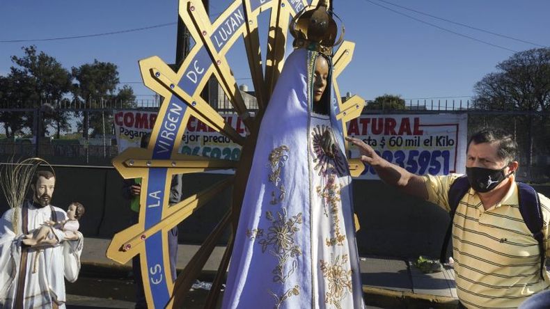 Los protocolos caracterizan la vuelta de la peregrinación (Foto: Pepe Mateos - Télam)..