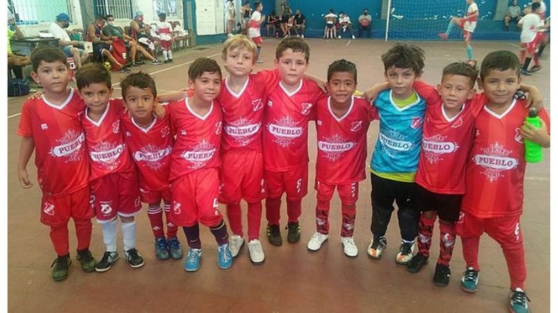 LÍDER. La 2014 de Sportivo marcha invicta en el Verano..