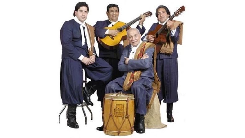 CLÁSICO. Los Manseros se presentan mañana..