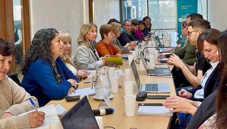 Los gremos docentes esperan alcanzar un acuerdo por salarios.