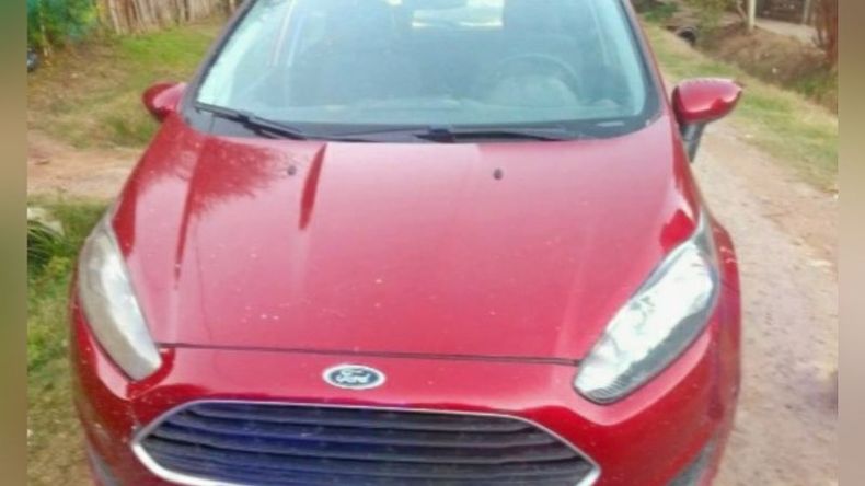 FORD FIESTA. Había sido robado días atrás en Marcos Paz..