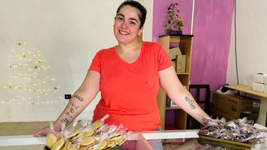 Victoria, en su pastelería ubicada sobre la calle Belgrano.&nbsp;