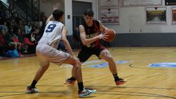 Darko Belaich aprovechó sus minutos en Presidente Derqui. Darko Belaich aprovechó sus minutos en Presidente Derqui.