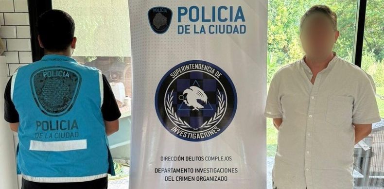 El acusado vivía en el barrio cerrado Lago de Manzanares y se desempeñaba en la municipalidad de Pilar.&nbsp;